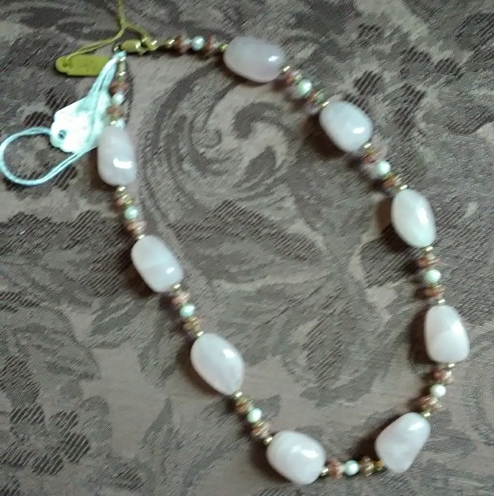 ROSE QUARTZ QUALITY NECKLACE! Gold filled clasp